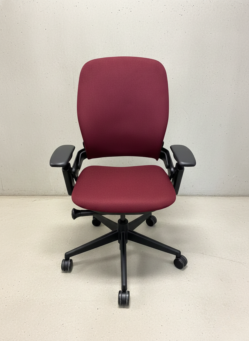 Steelcase Leap V2 Bordeaux (Display Model) - Image 3