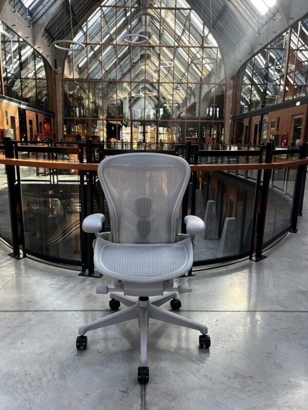 Herman Miller Aeron Remastered Mineral (Display Model) - Image 11
