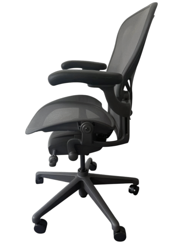 Herman Miller Aeron Remastered Graphite (Refurbished) - Image 4