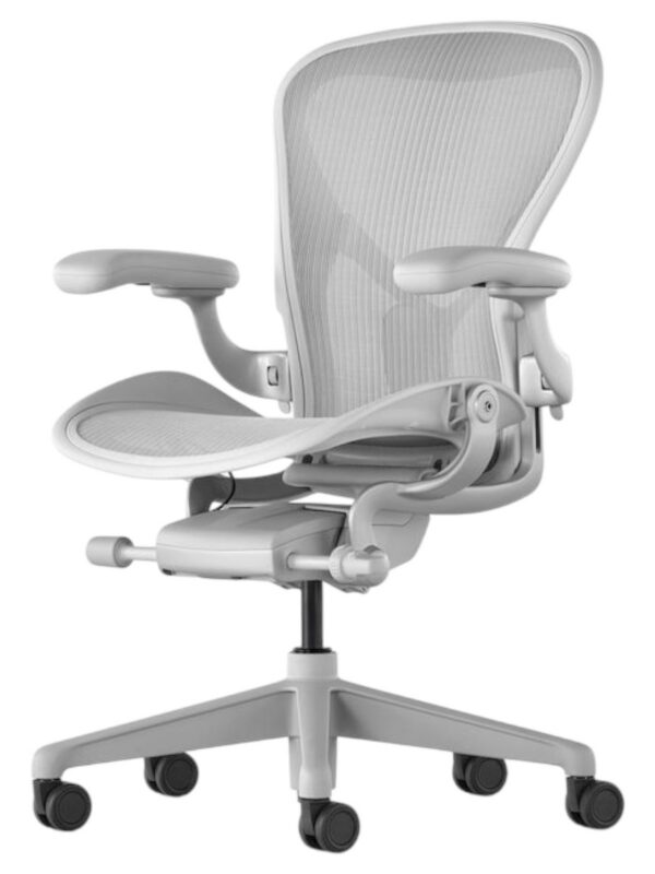 Herman Miller Aeron Remastered Mineral (Refurbished)