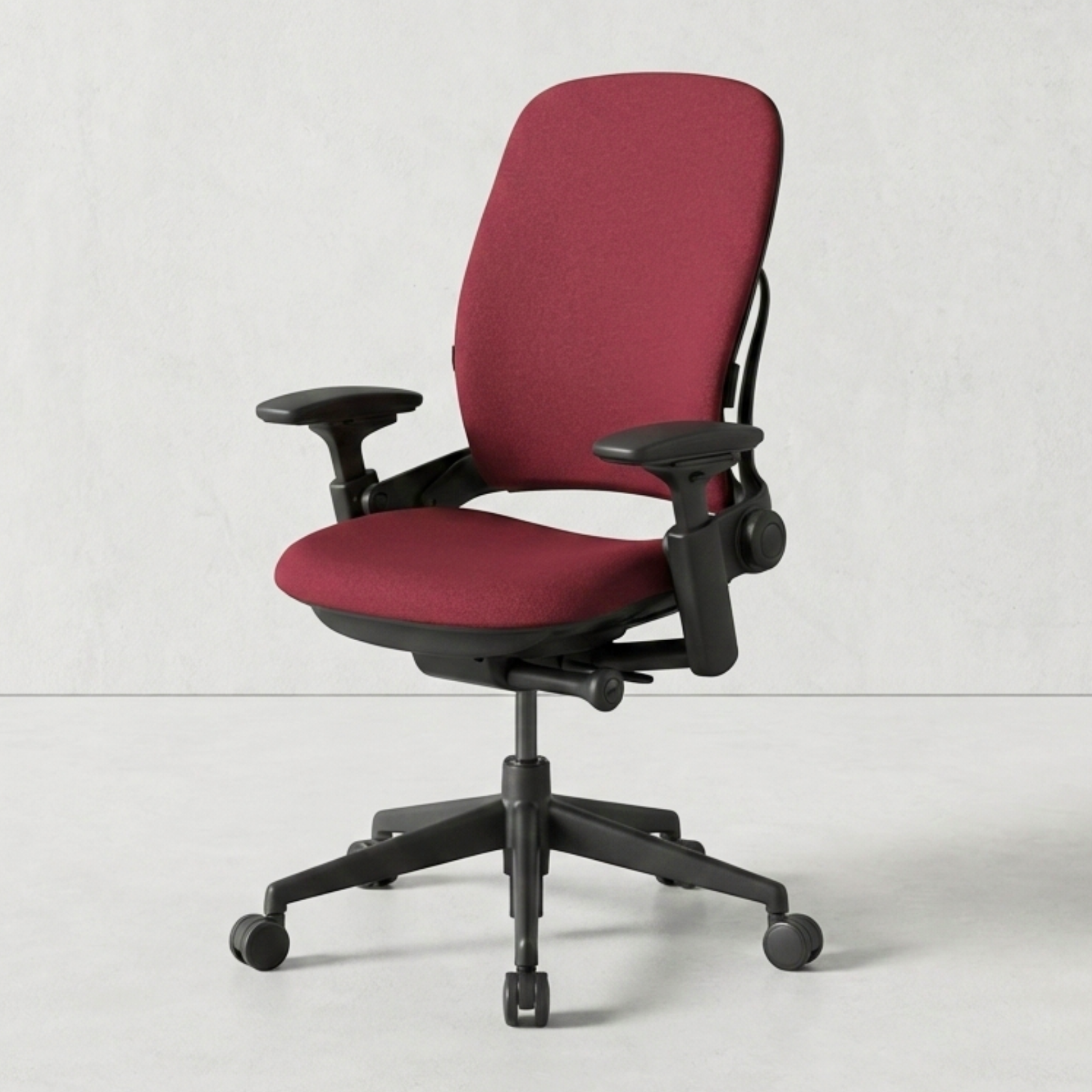 Steelcase Leap V2 Bordeaux (Display Model)