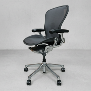 Herman Miller Aeron Remastered Graphite/Aluminium (Refurbished)