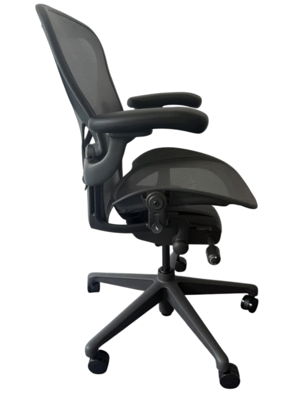 Herman Miller Aeron Remastered Graphite (Refurbished) - Image 6