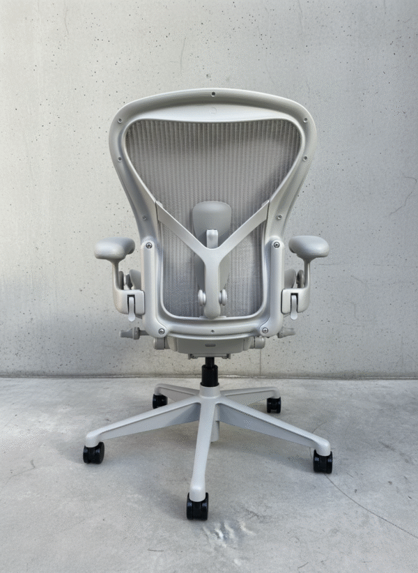 Herman Miller Aeron Remastered Mineral (Display Model) - Image 5