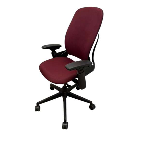 Steelcase Leap V2 Bordeaux (Display Model)