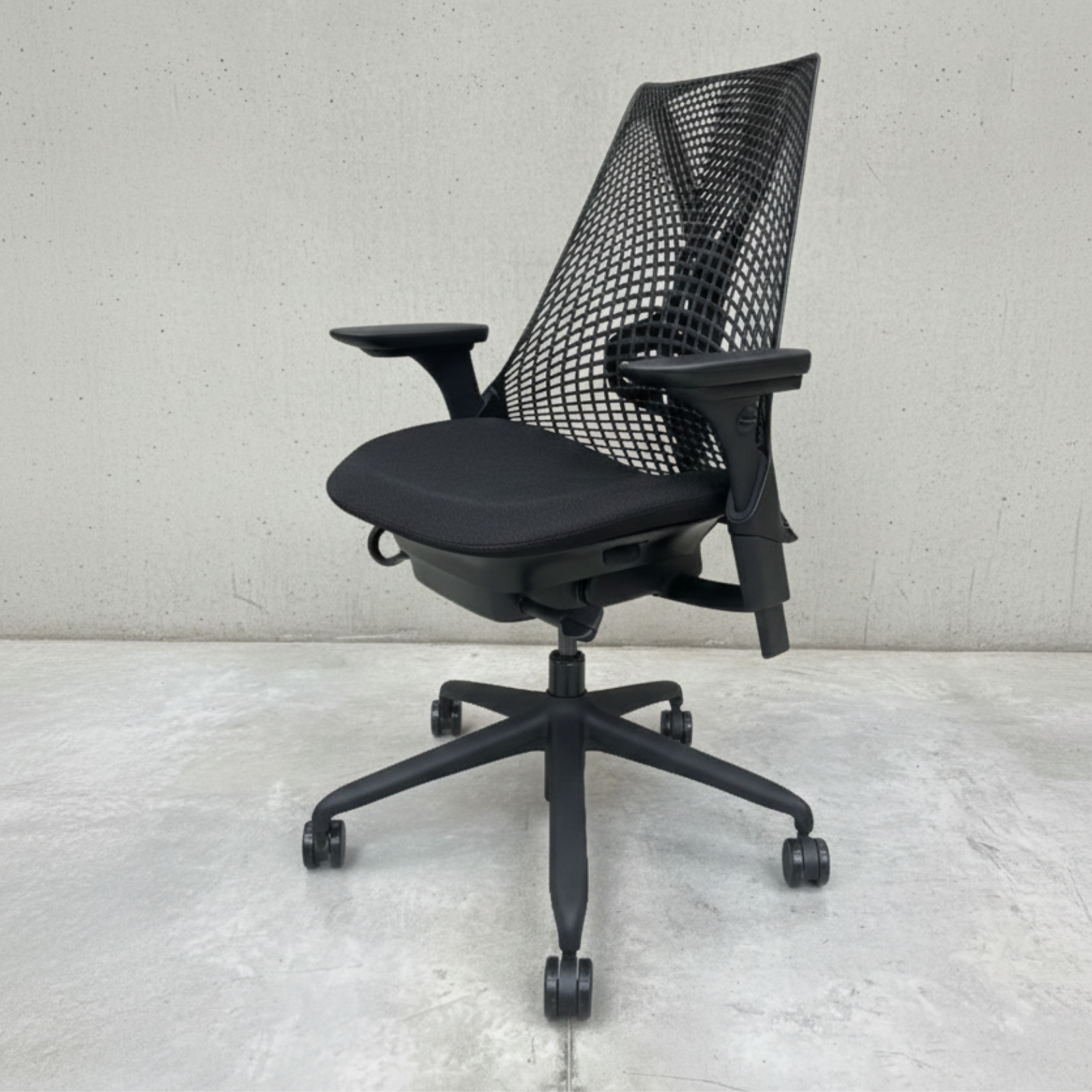 Herman Miller Gaming Sayl